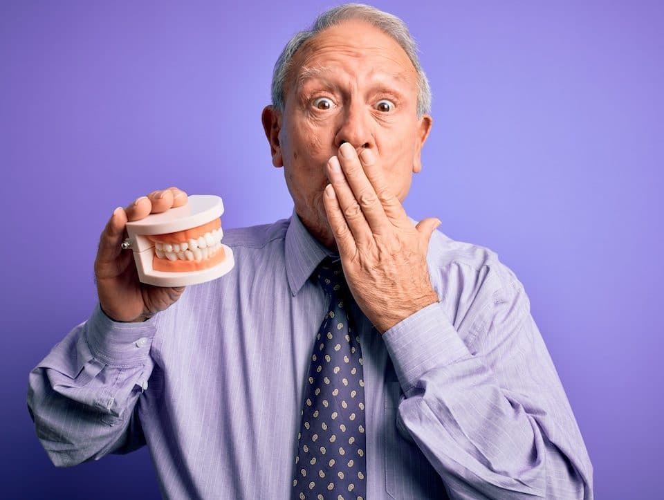 4-foods-to-avoid-with-dentures