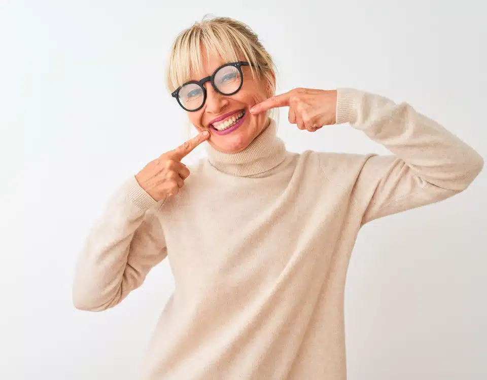 find-out-how-permanent-dentures-can-benefit-you