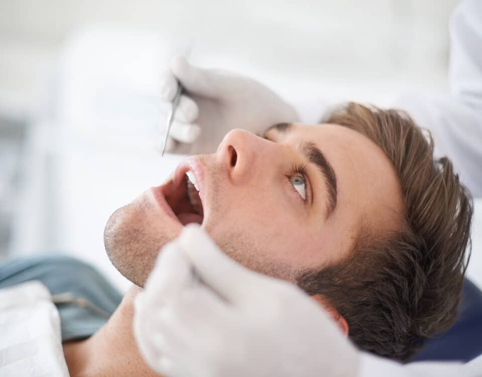 gum-disease-can-start-silently