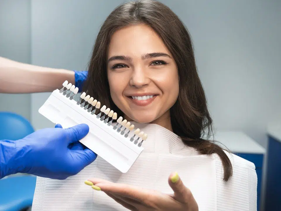 how-to-achieve-a-more-aesthetic-smile-contouring-and-reshaping-teeth