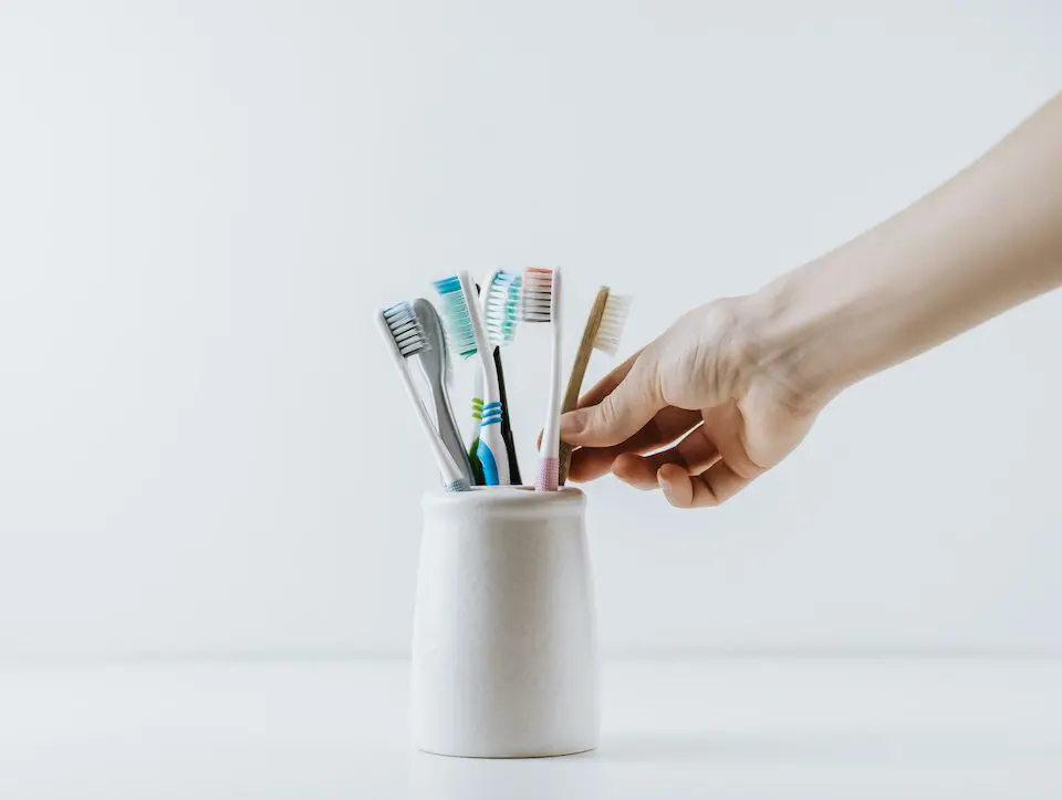 what-toothbrush-is-right-for-you